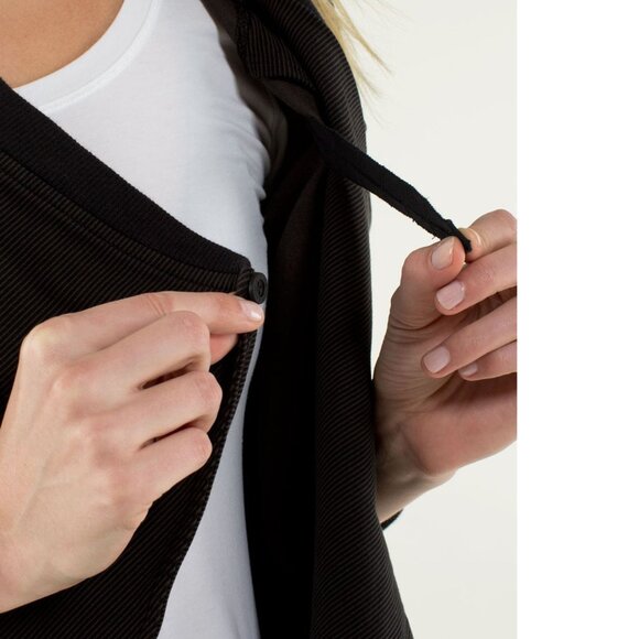 NWT Lululemon Mula Bundle Wrap | Telemark Jacket - Picture 2 of 7